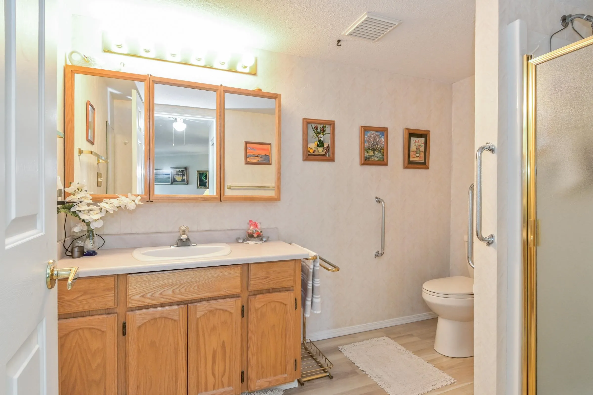 20600 53a Avenue #205