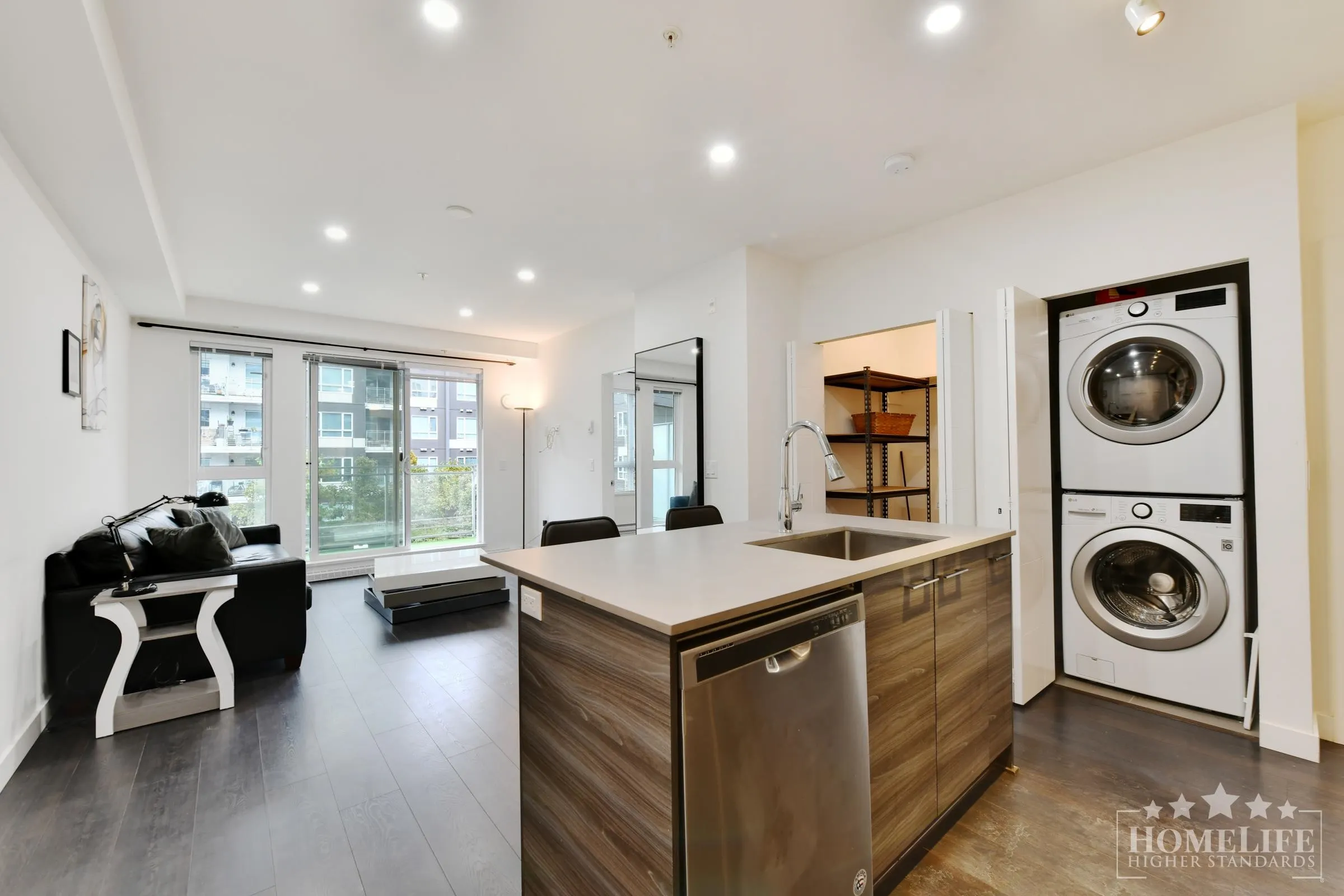 13963 105 Boulevard #205