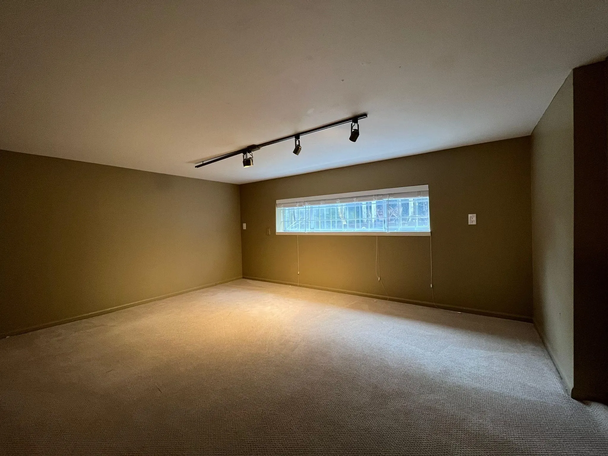 2333 Marine Drive