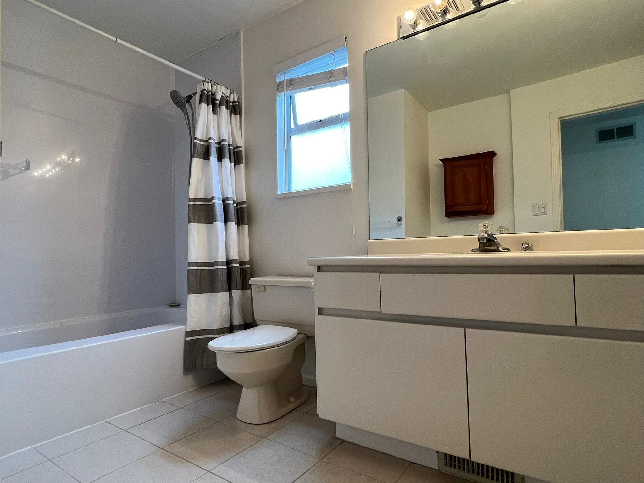 2333 Marine Drive