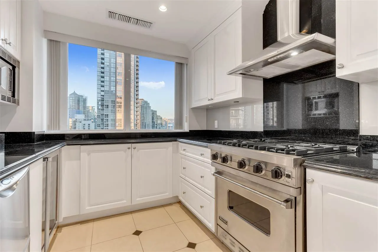 428 Beach Crescent #1803