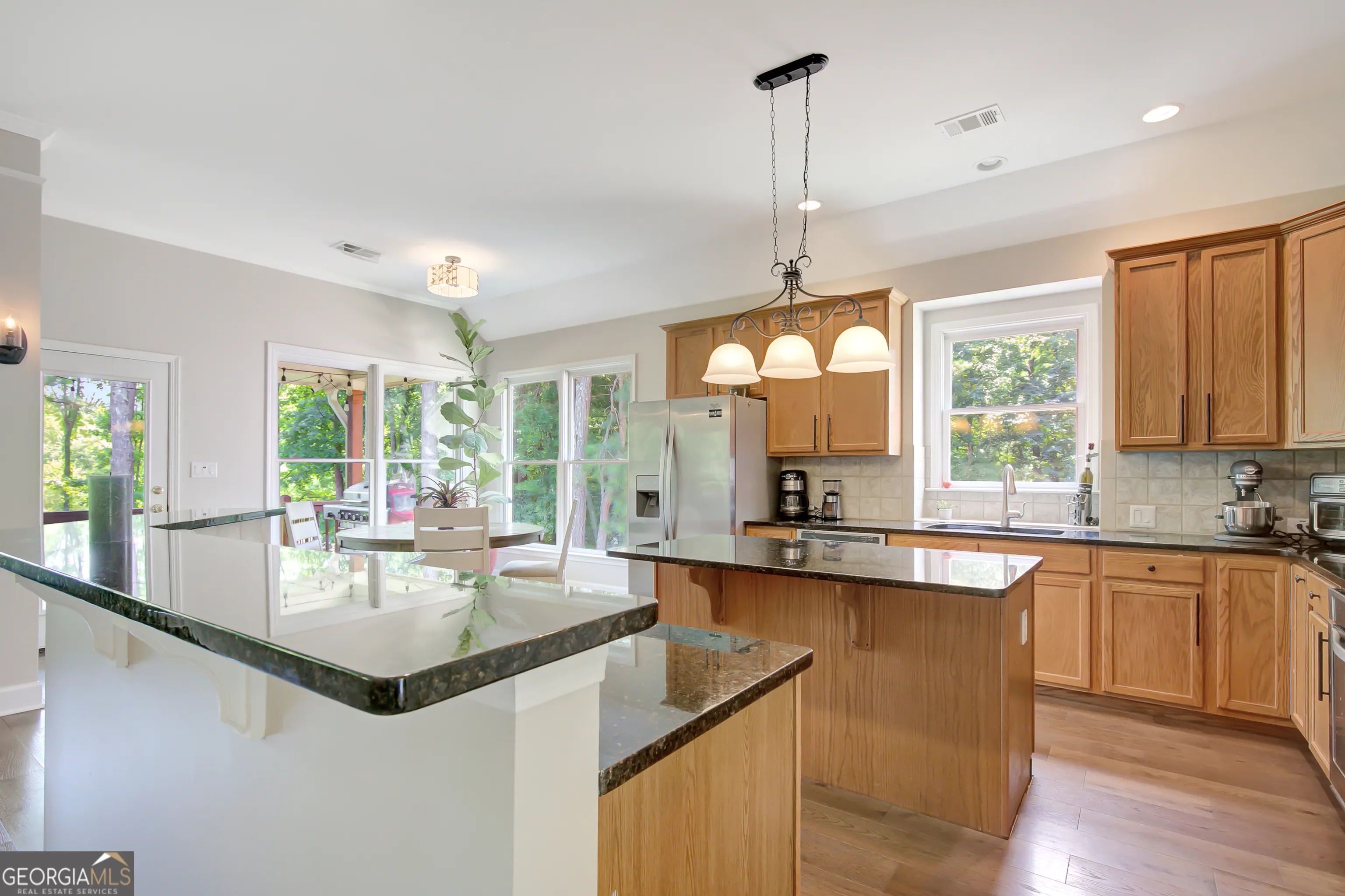 425 Lake Forest Drive