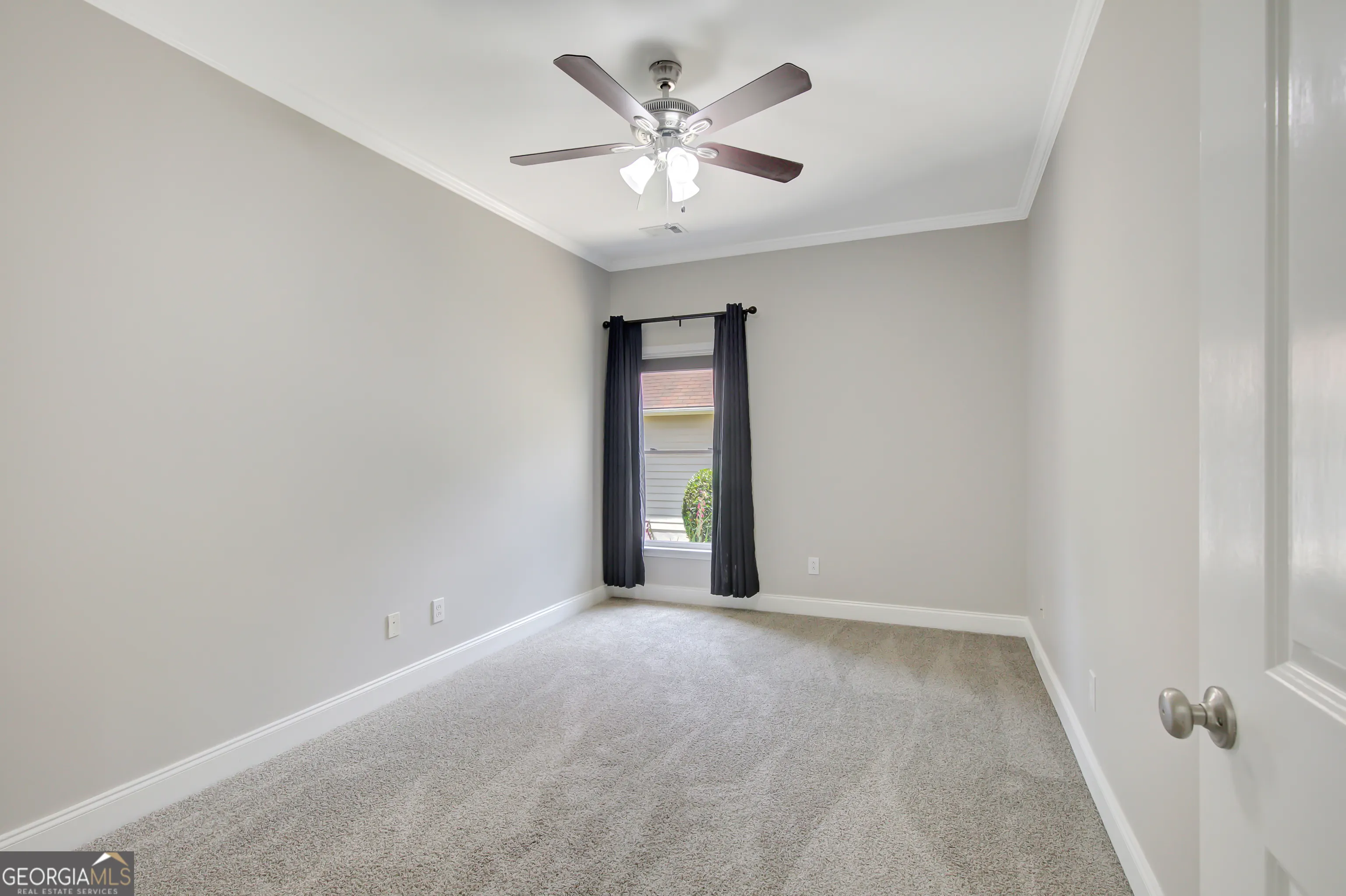 425 Lake Forest Drive