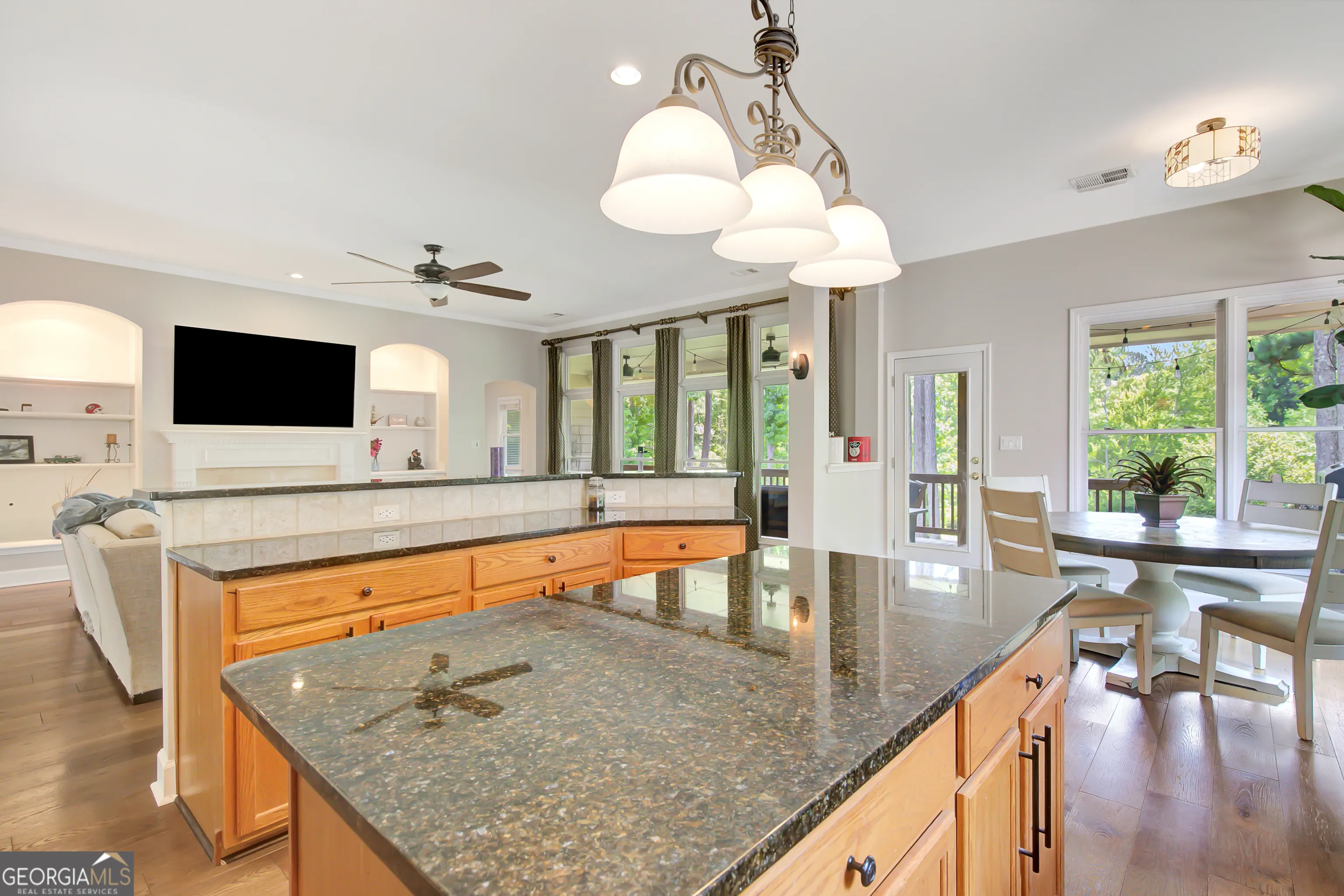 425 Lake Forest Drive