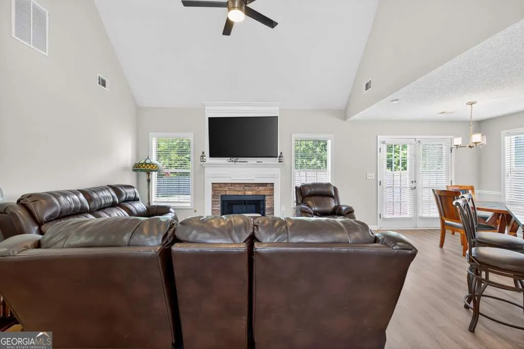 941 Arbor Way