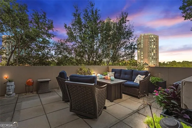605 2881 Peachtree Road NE, #605