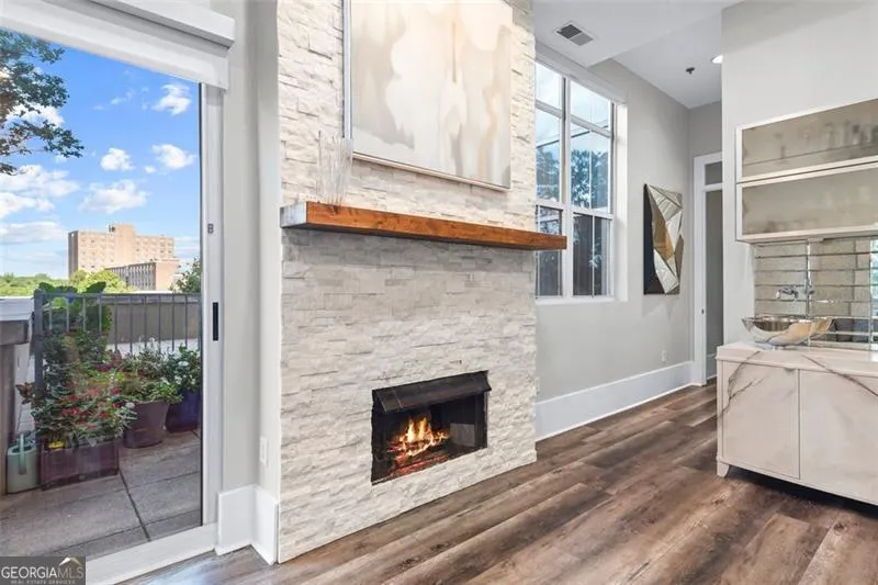 605 2881 Peachtree Road NE, #605