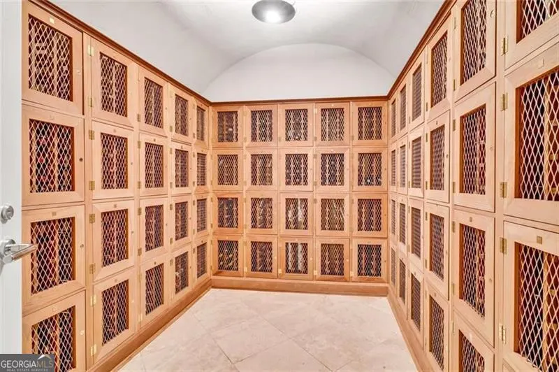 605 2881 Peachtree Road NE, #605