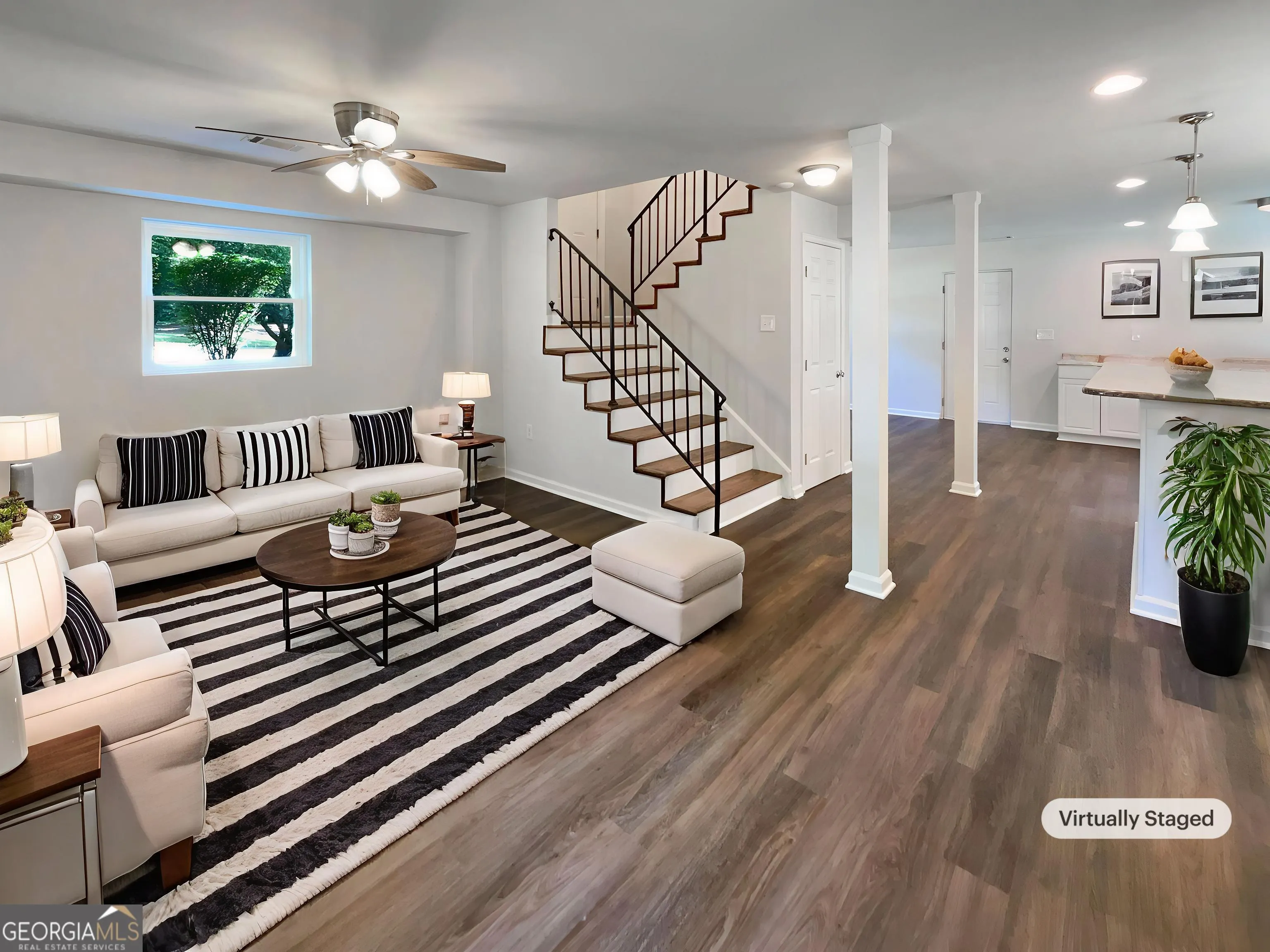 2460 Surrey Trail