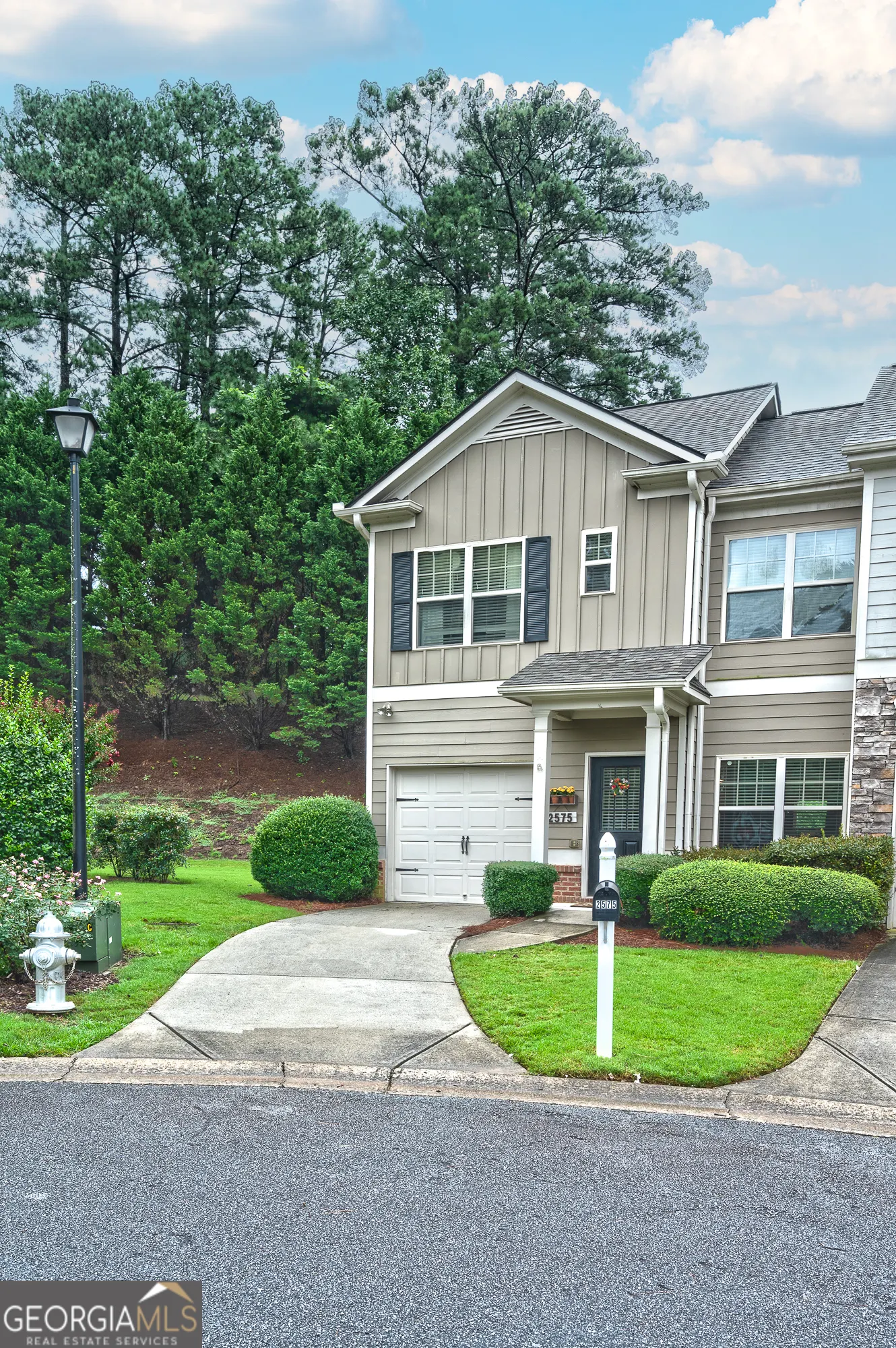 2575 Maple Park Place