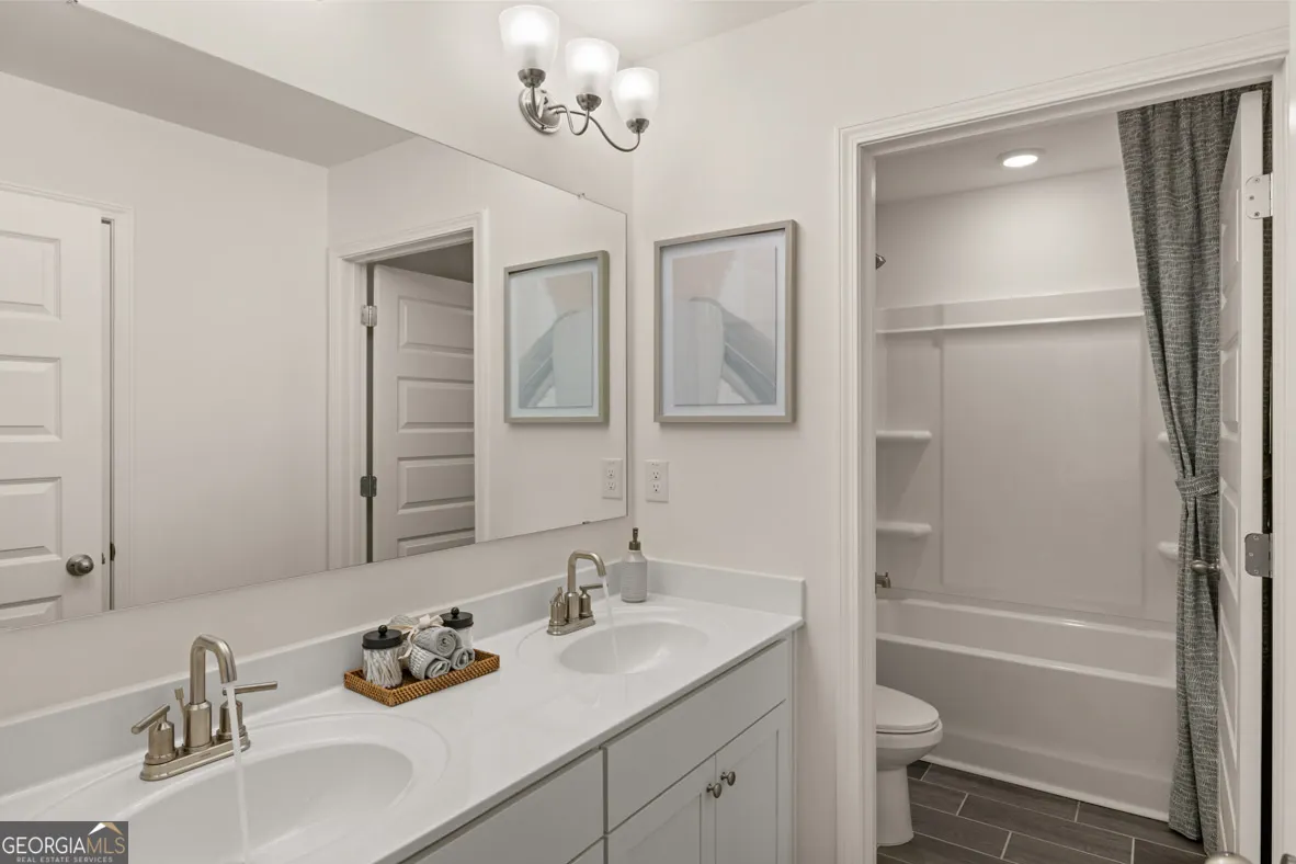 17D 1383 Westland Court, #17D