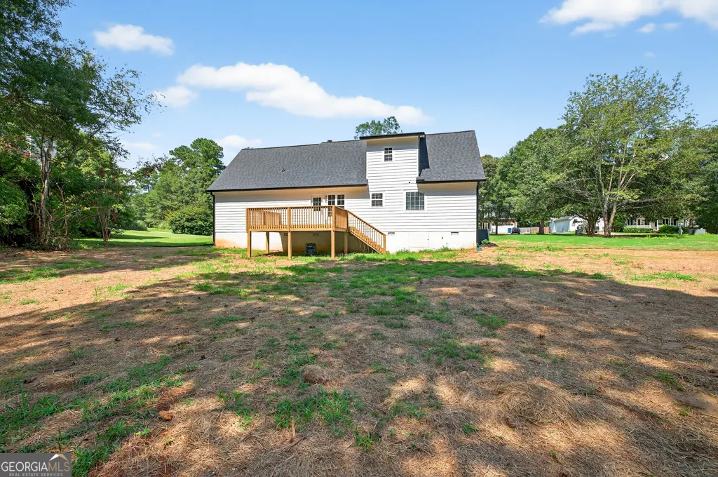 883 Windward Road