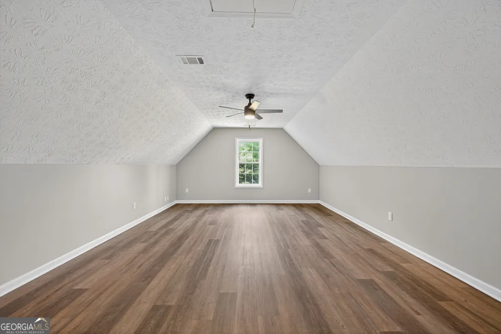 883 Windward Road