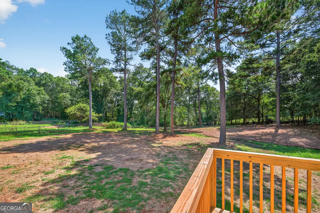 883 Windward Road