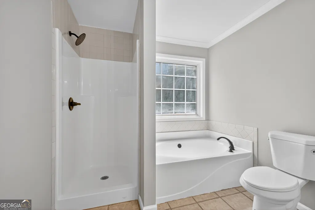 883 Windward Road
