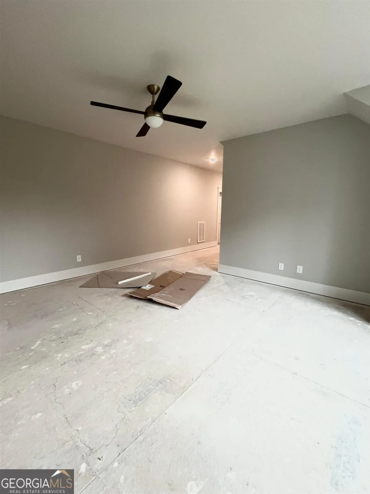 1111 Sunset Bluff