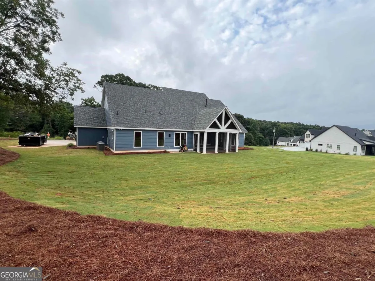 1111 Sunset Bluff