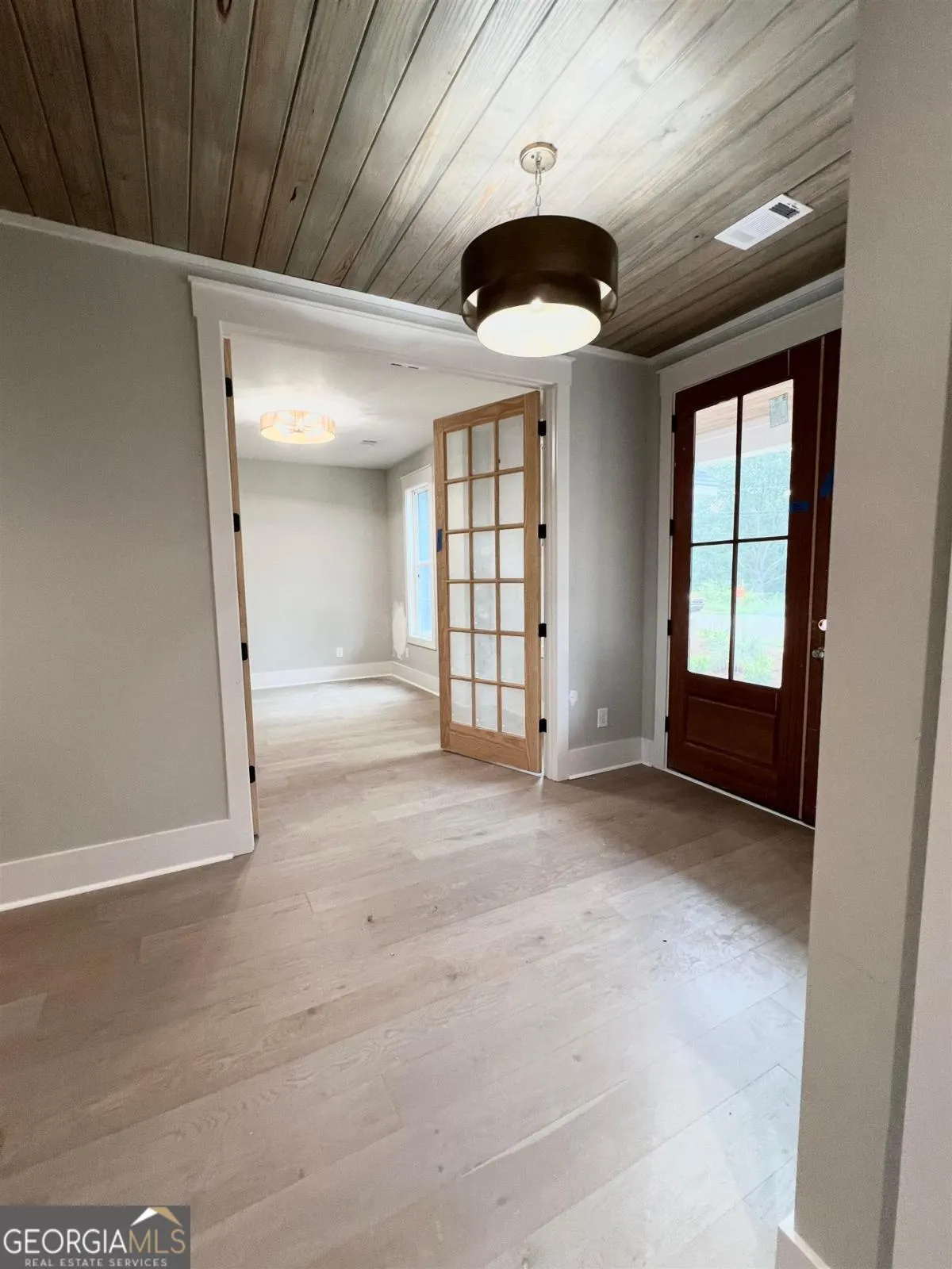 1111 Sunset Bluff