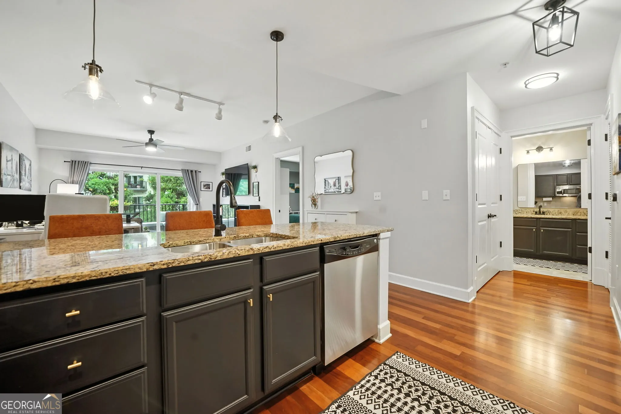 445 200 River Vista Drive, #445