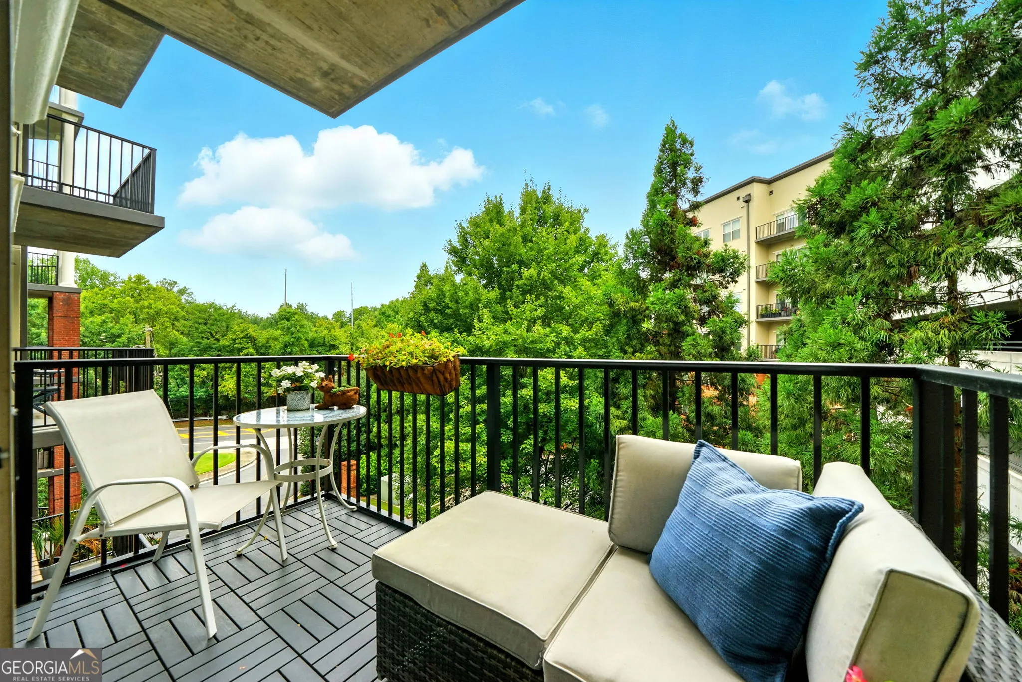 445 200 River Vista Drive, #445