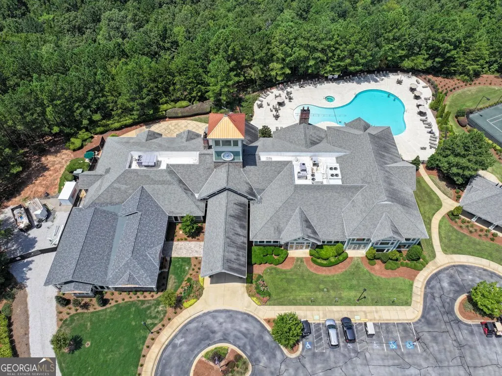 1111 Lake Terrace Bend