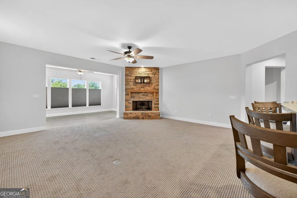 1111 Lake Terrace Bend