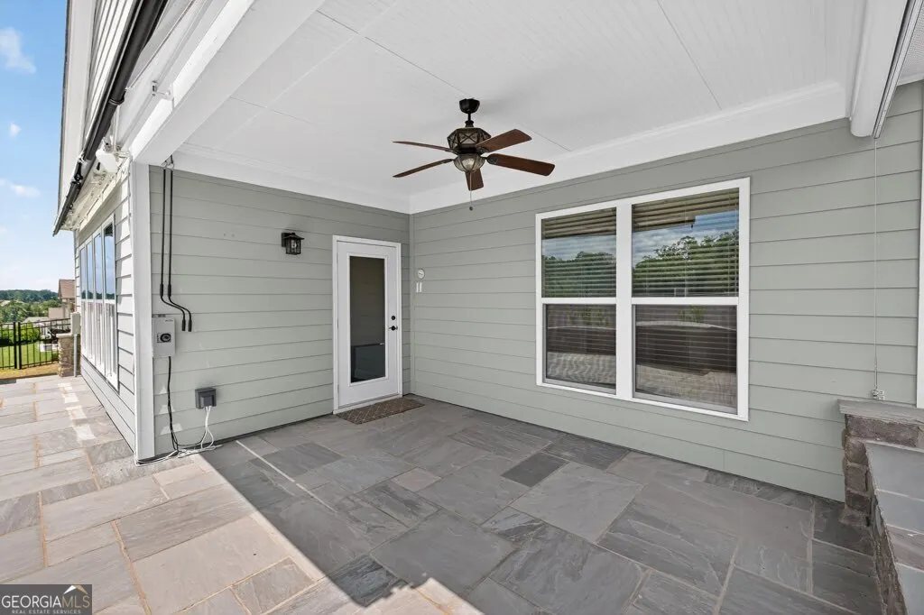 1111 Lake Terrace Bend