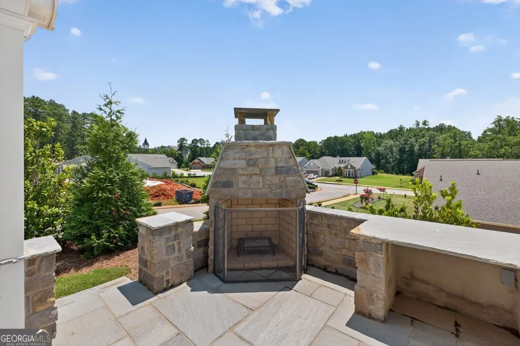 1111 Lake Terrace Bend