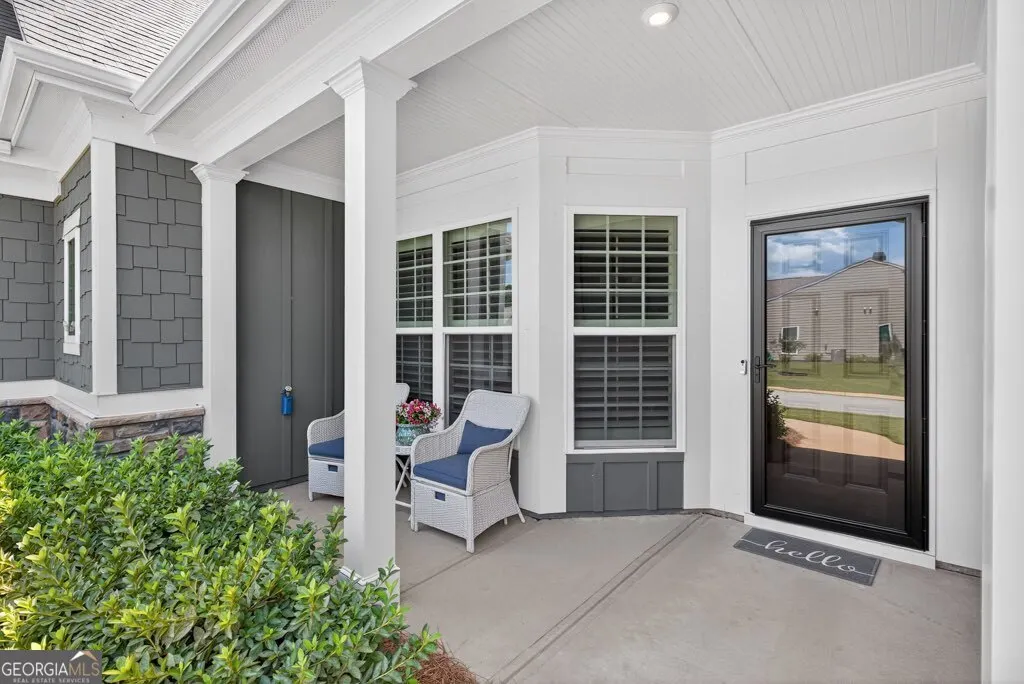 1111 Lake Terrace Bend