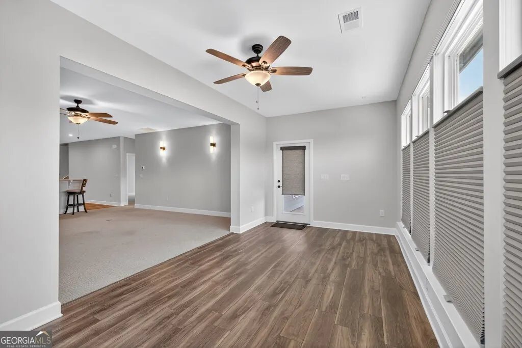 1111 Lake Terrace Bend