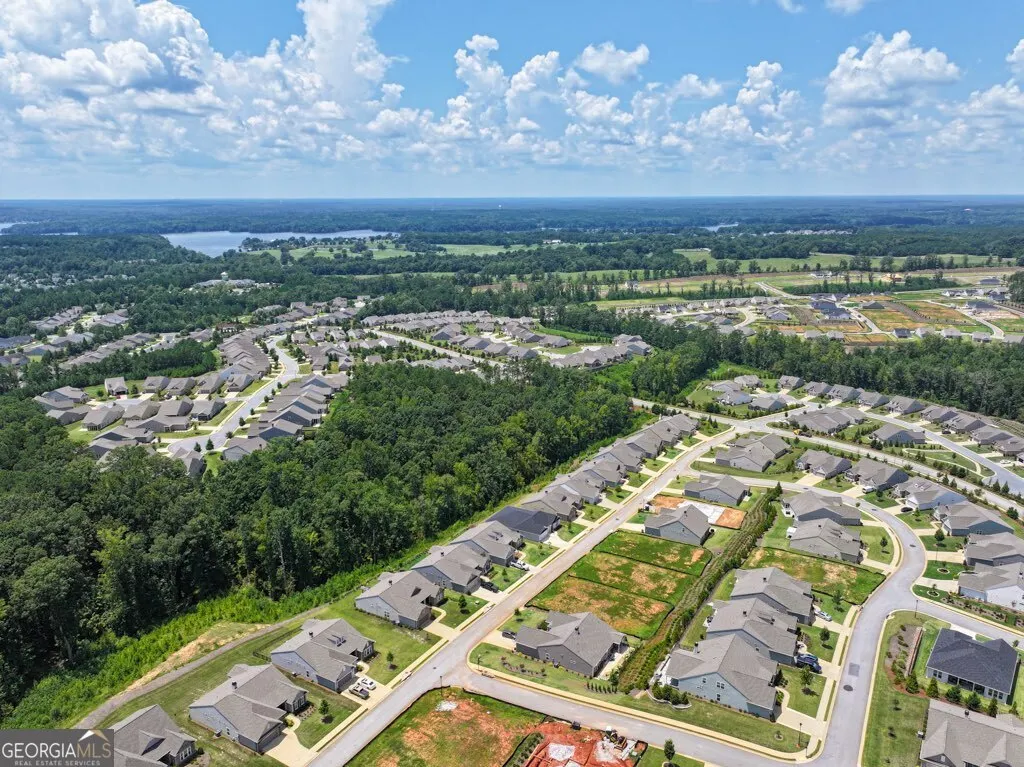 1111 Lake Terrace Bend