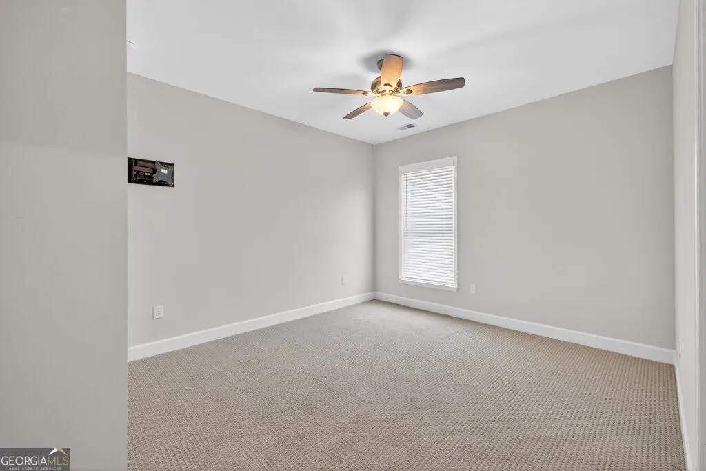 1111 Lake Terrace Bend