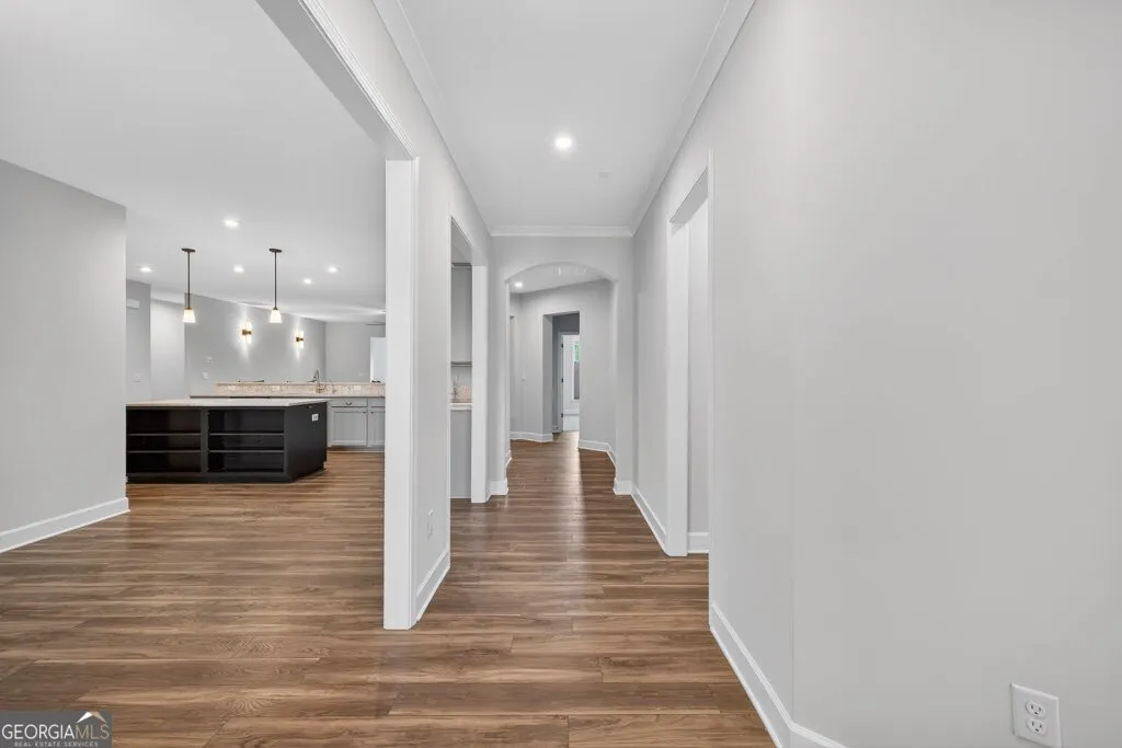 1111 Lake Terrace Bend