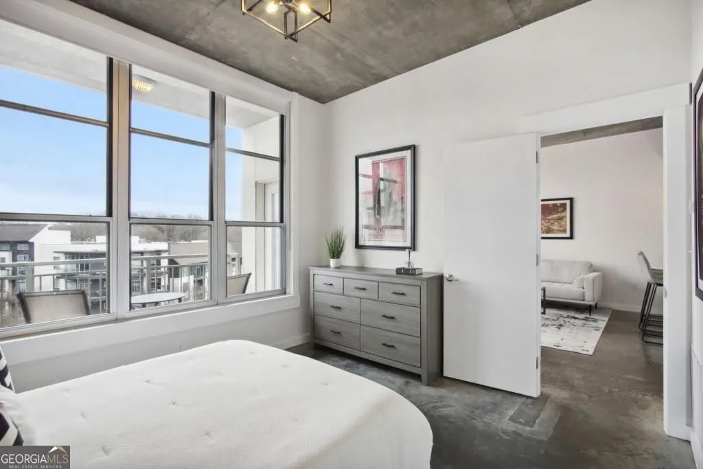 404 245 N Highland Avenue NE, #404