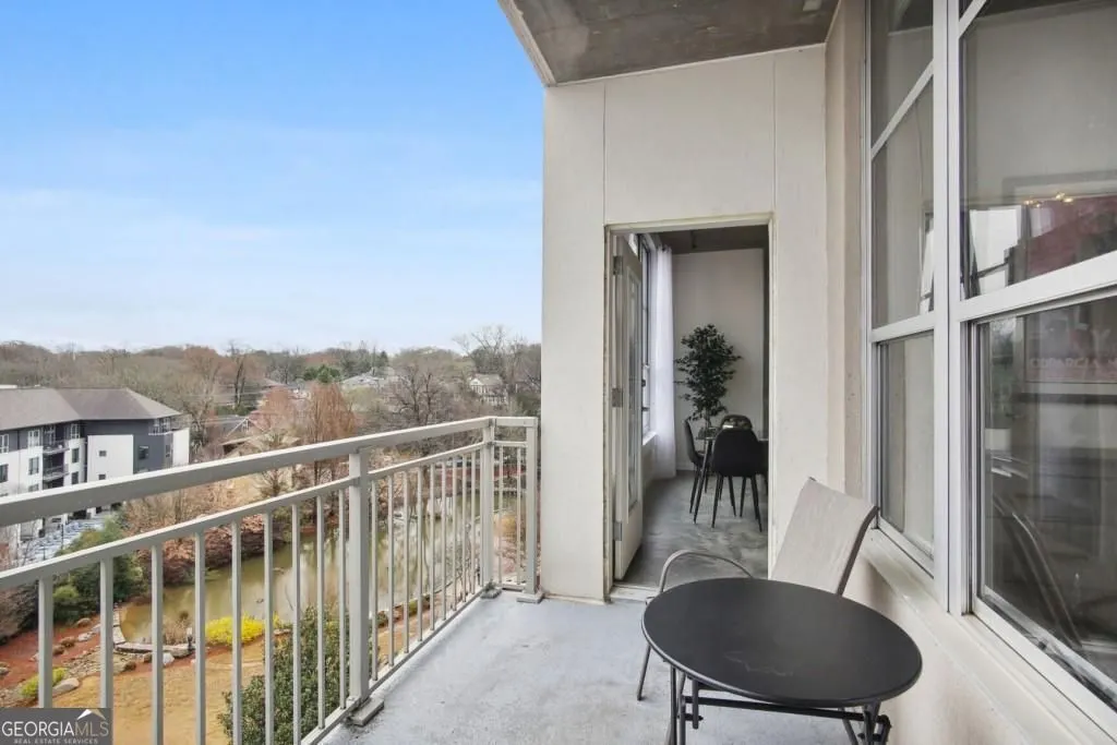 404 245 N Highland Avenue NE, #404