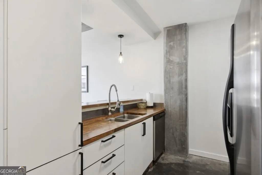 404 245 N Highland Avenue NE, #404