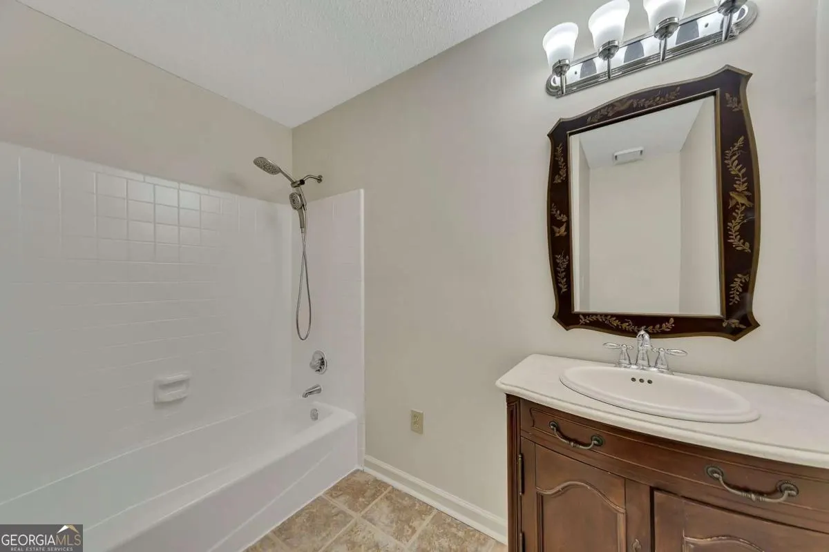110 Great Oaks Lane