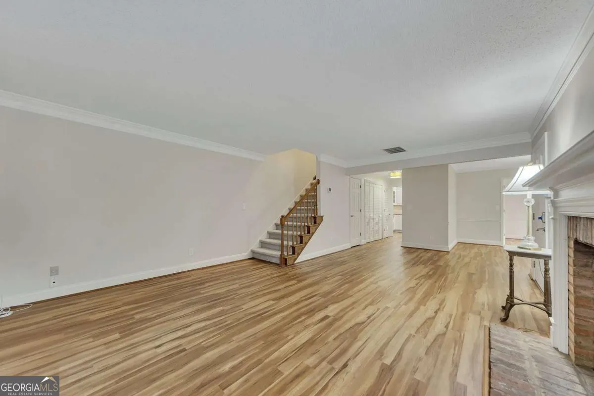 110 Great Oaks Lane