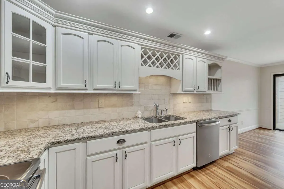 110 Great Oaks Lane
