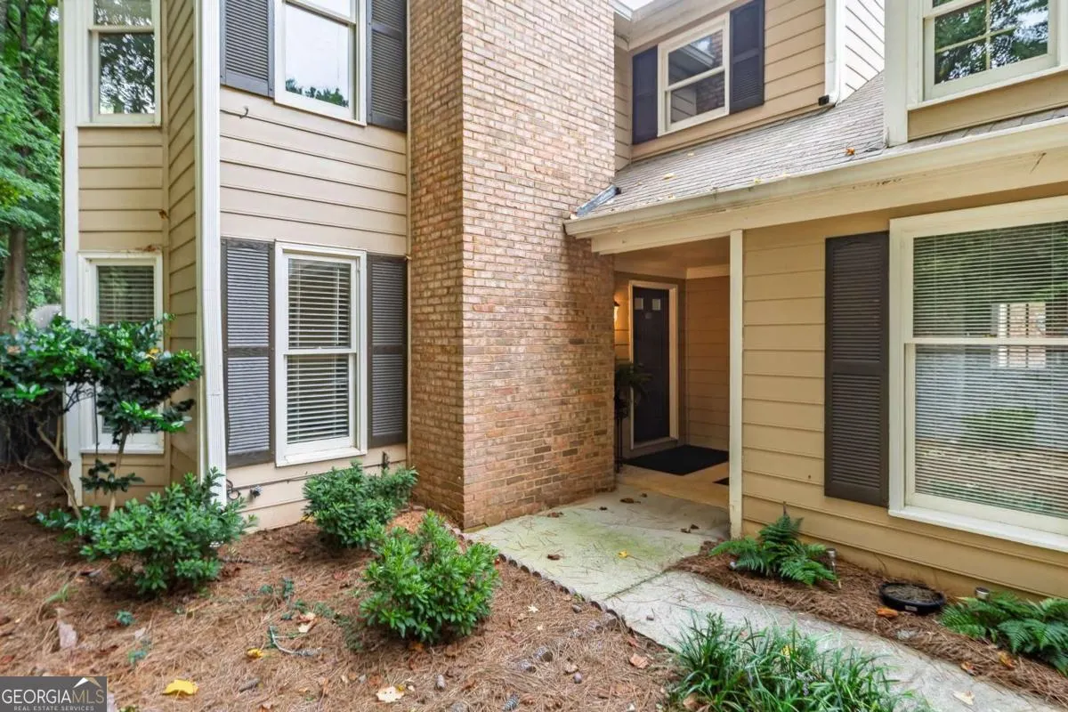 110 Great Oaks Lane