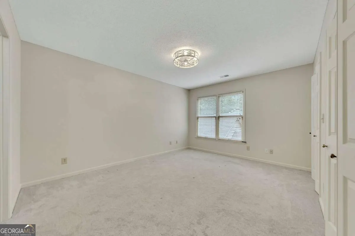110 Great Oaks Lane