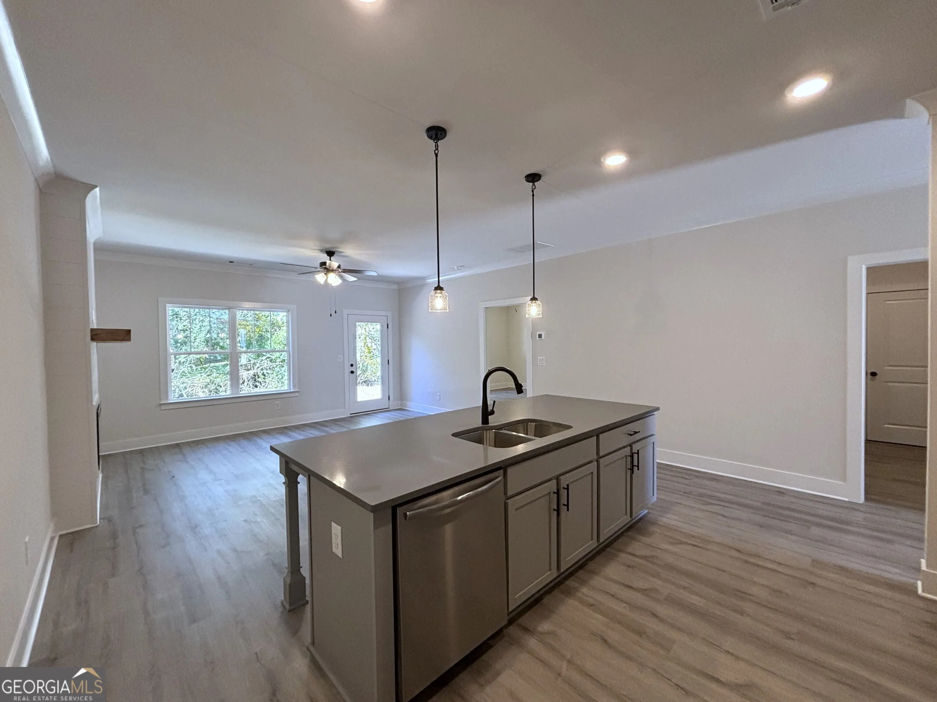 15 36 Village Court, #15