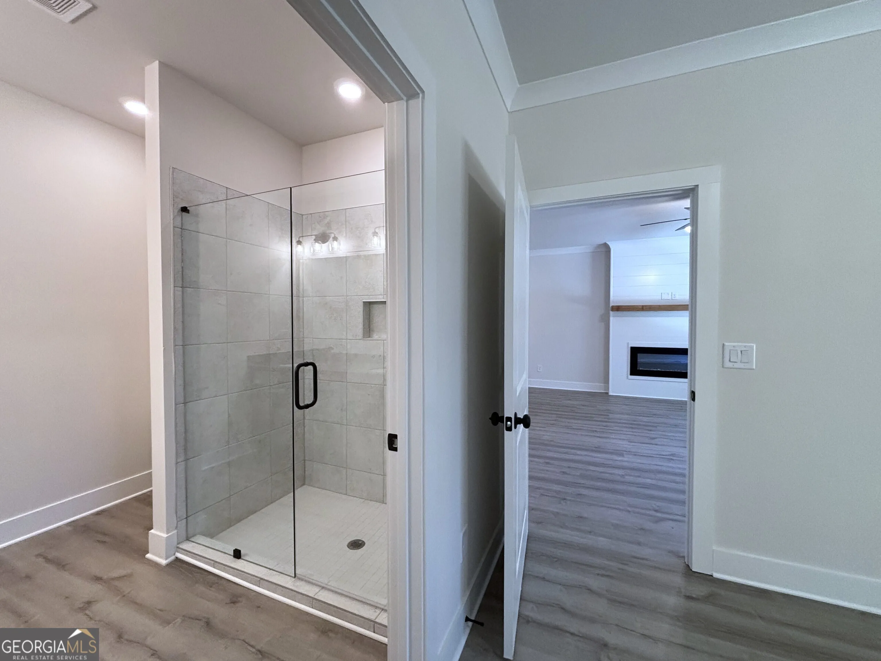 15 36 Village Court, #15