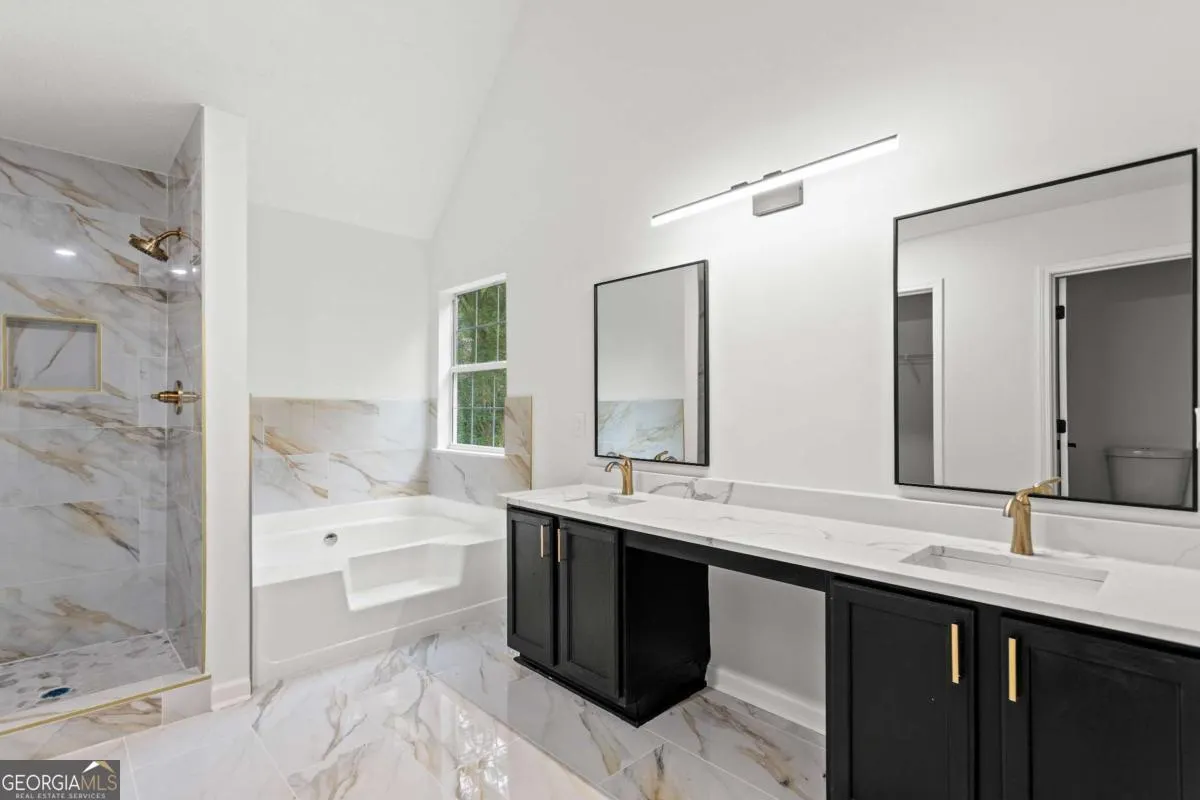 3636 River Heights