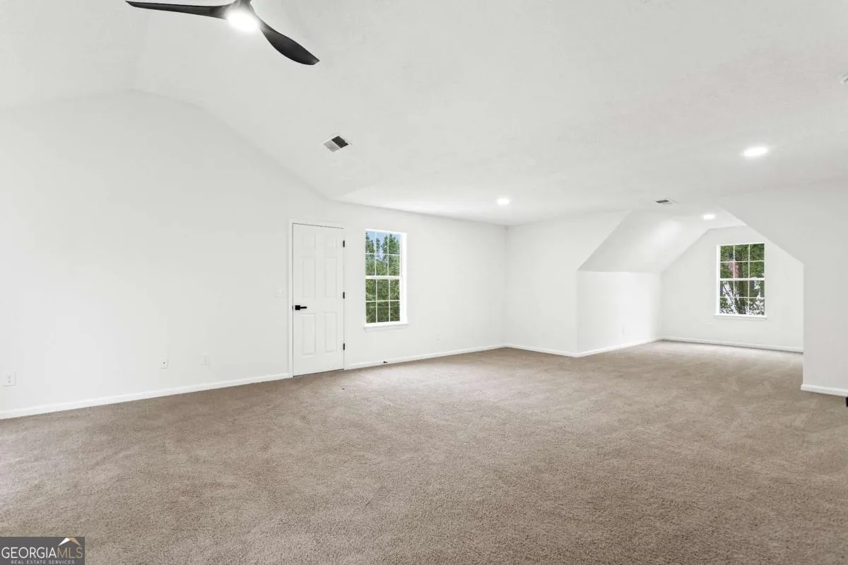 3636 River Heights