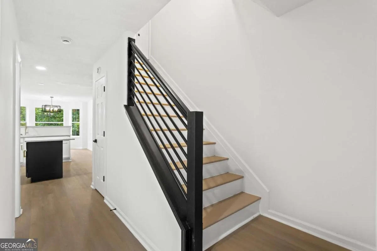 3636 River Heights