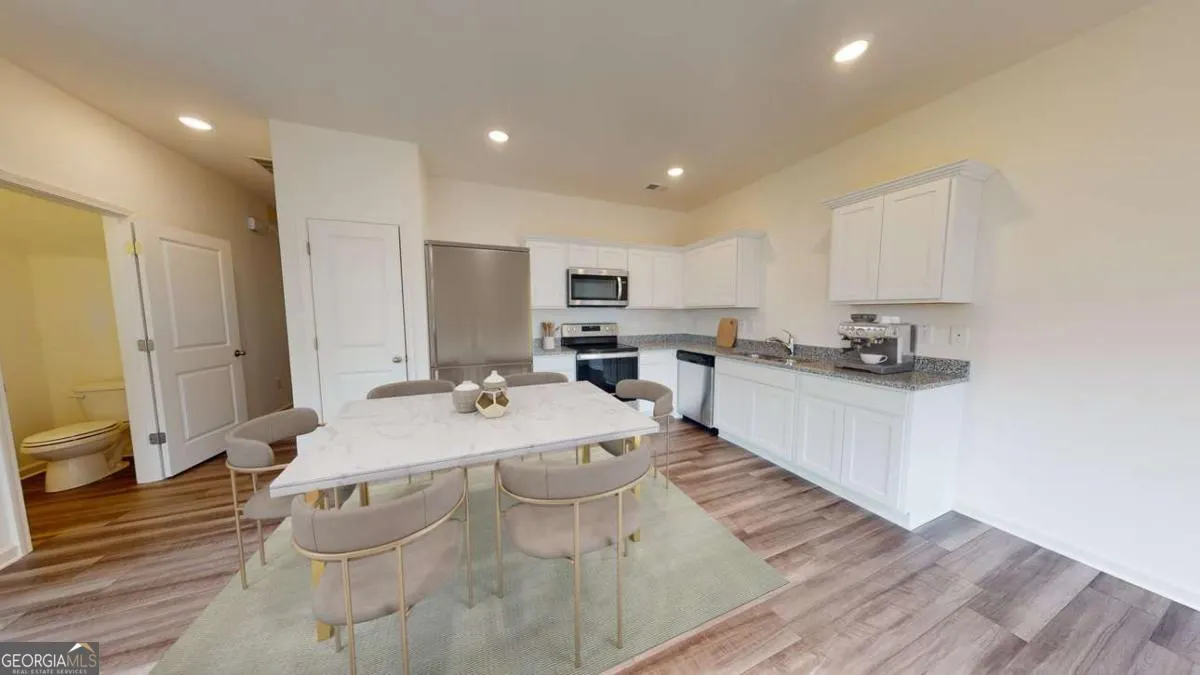 3003 Acacia Circle