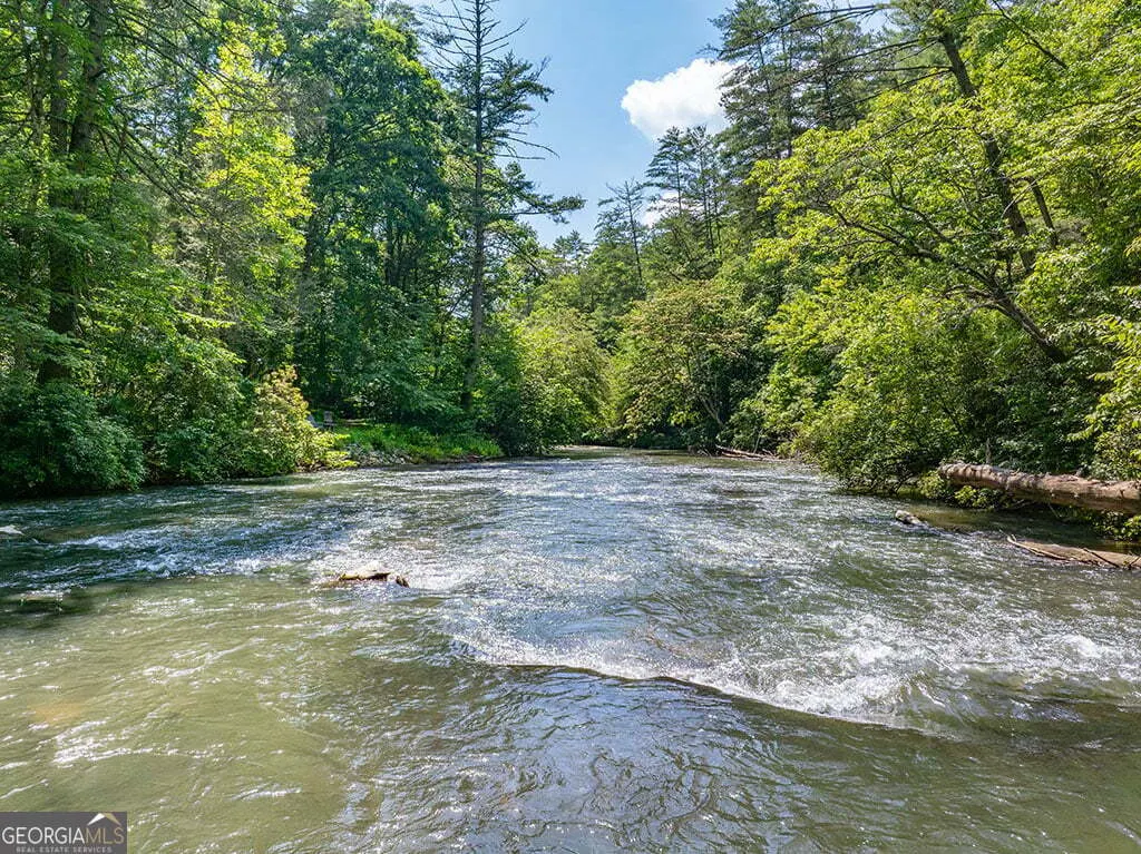 124R Red Oak Trail