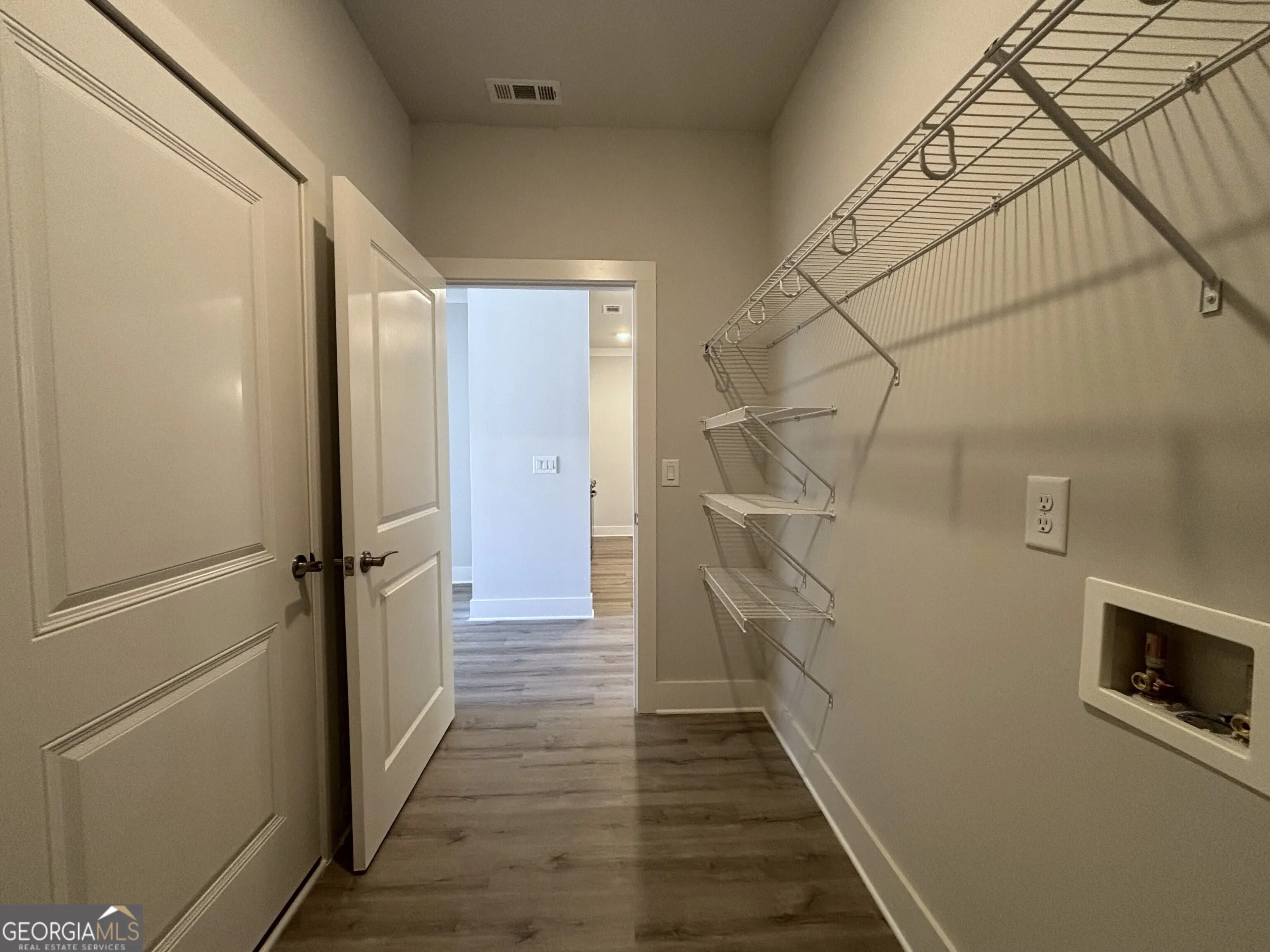 16 28 Village Court, #16
