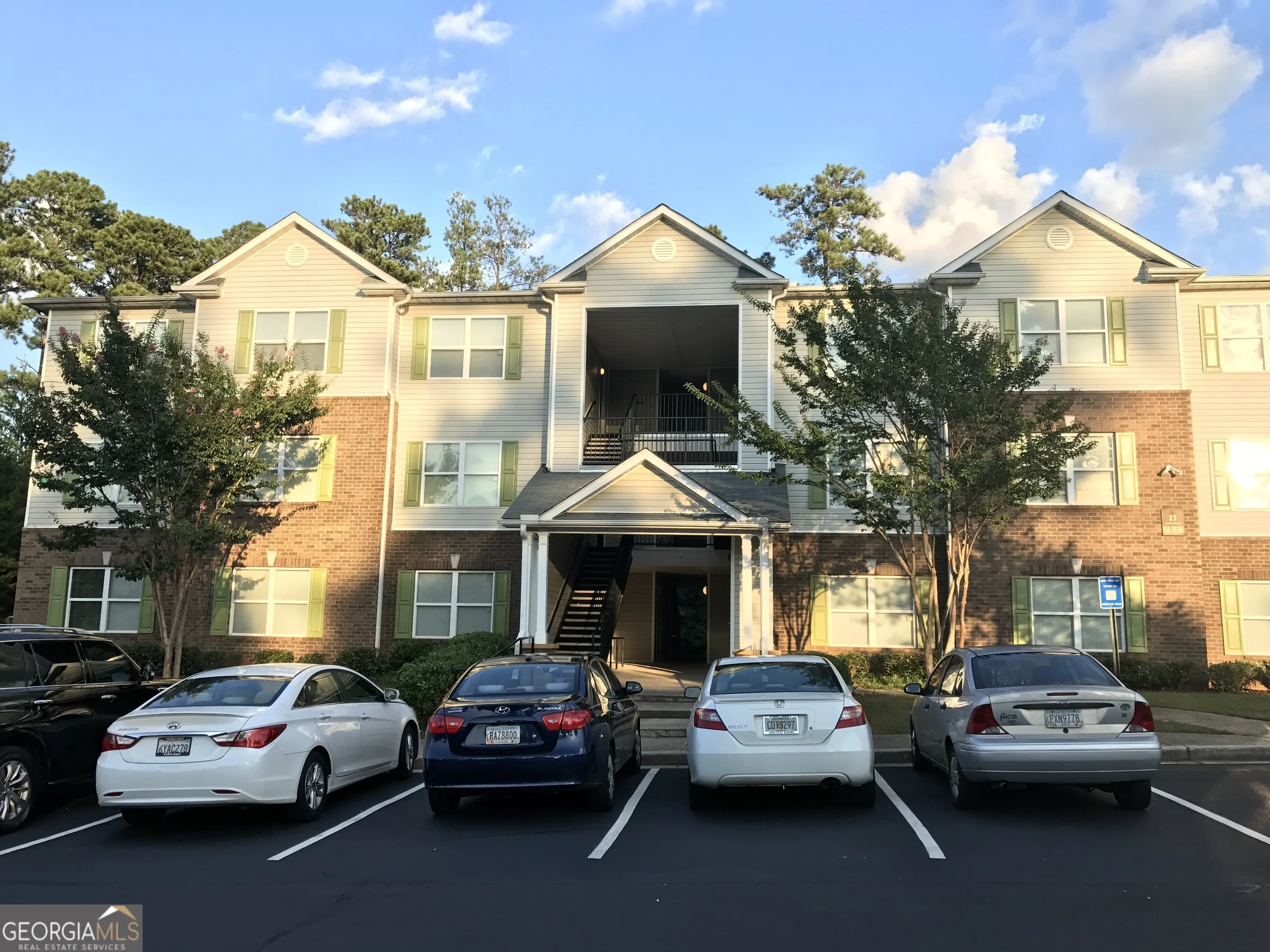 13104 Fairington Ridge Circle